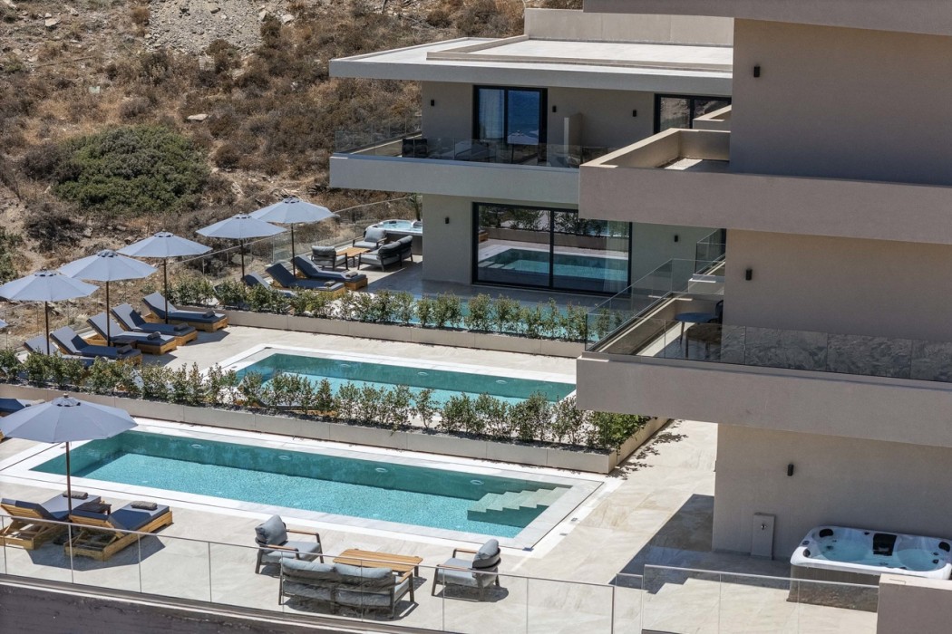 Celeste Bali Suites 6/42