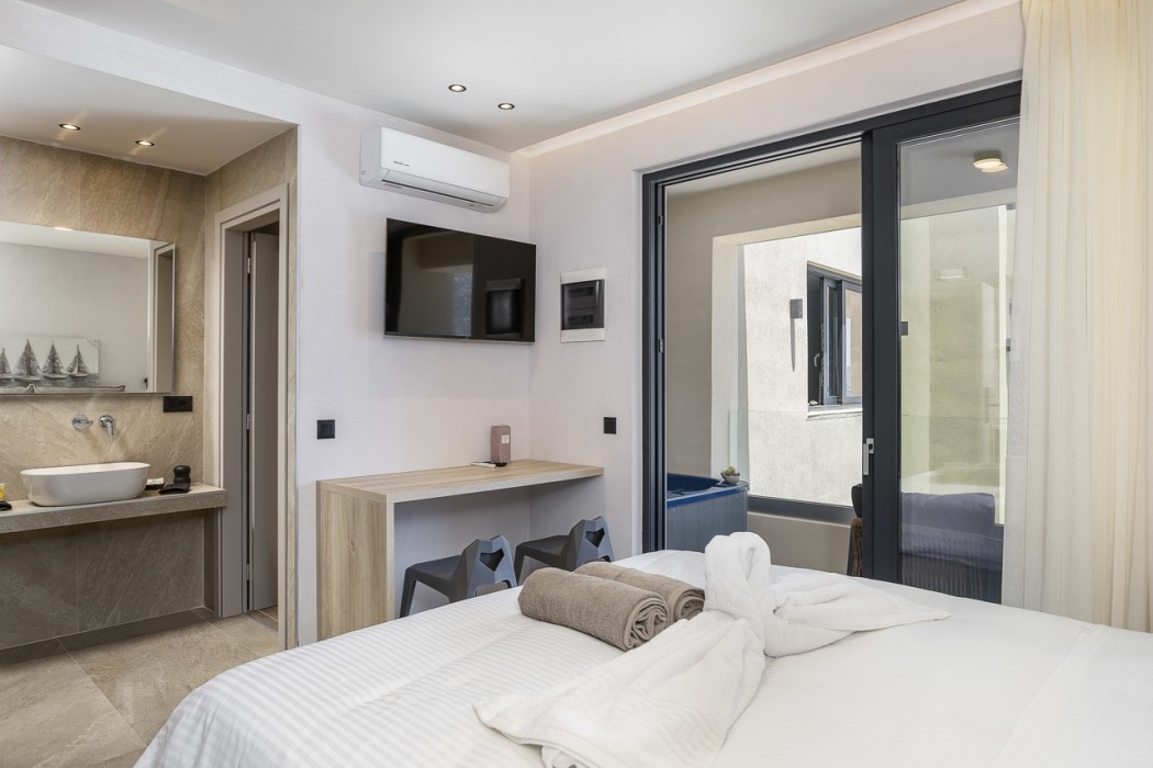 Celeste Bali Suites 12/42