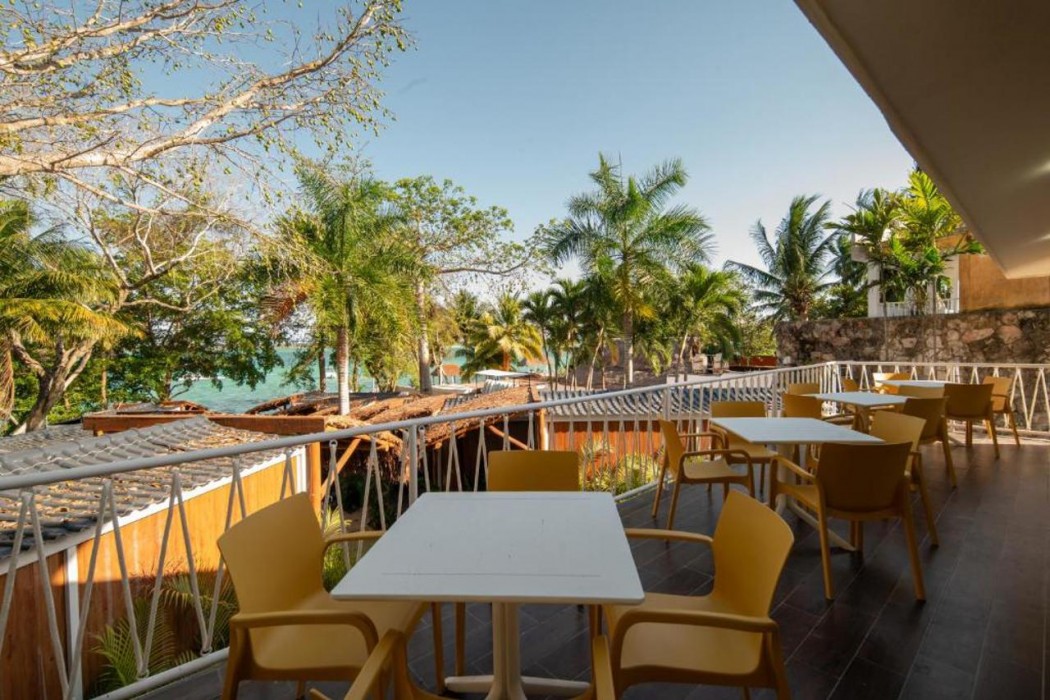 Casa Aakal Lagoon Front 19/44