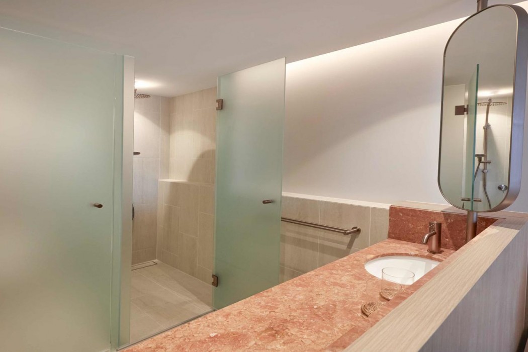 Avani Mooloolaba Beach Hotel 43/116