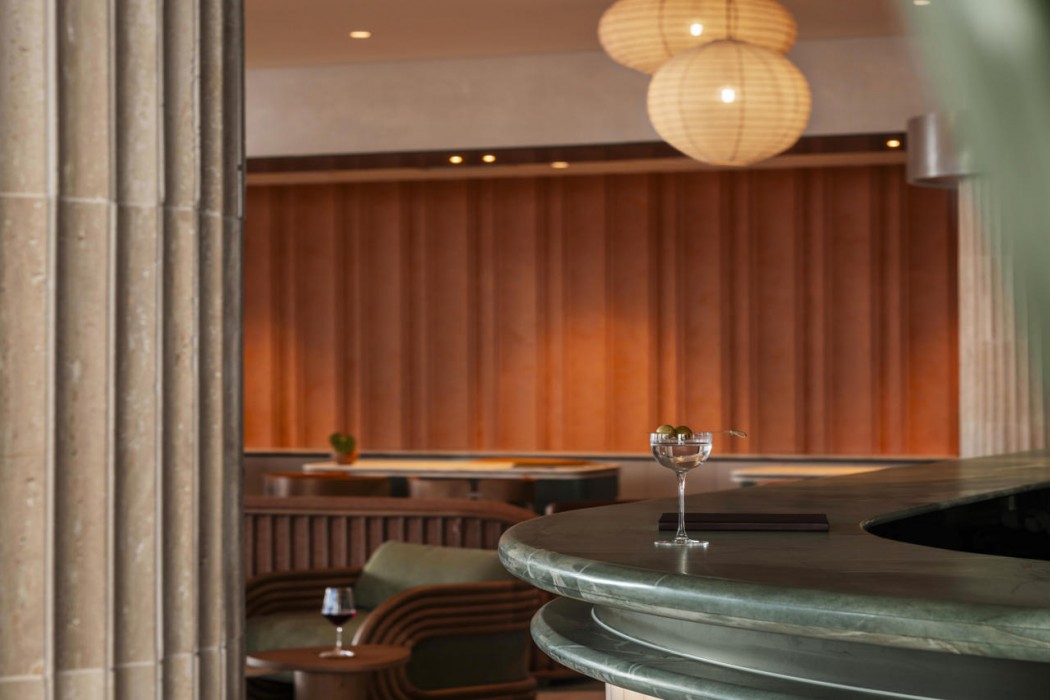 Avani Mooloolaba Beach Hotel 8/116
