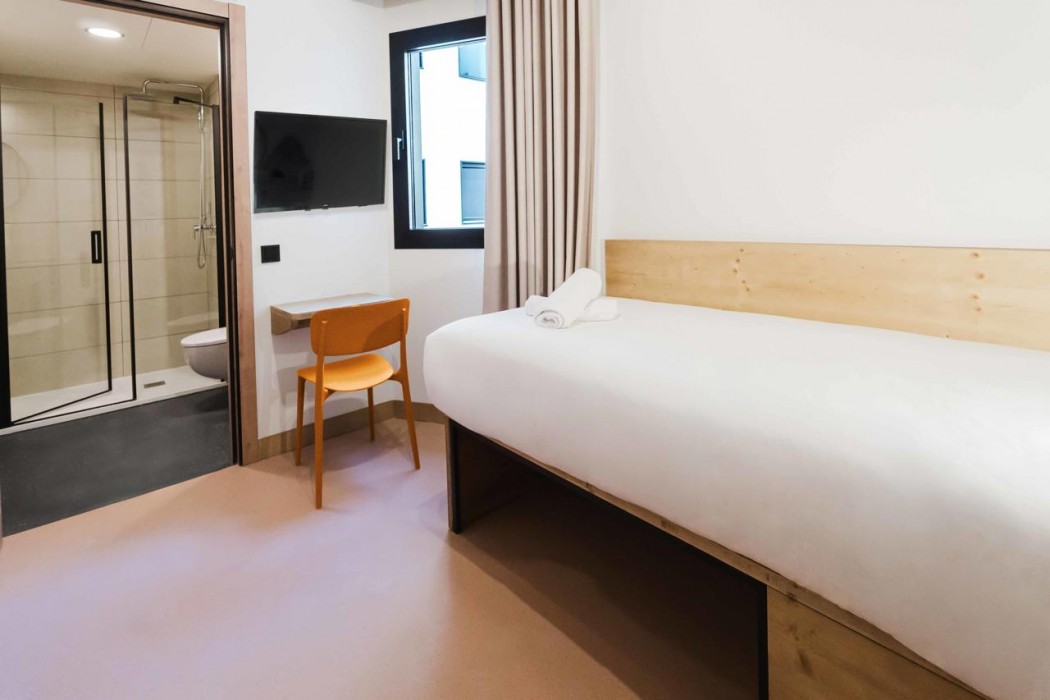 easyHotel Alicante Centro 14/58