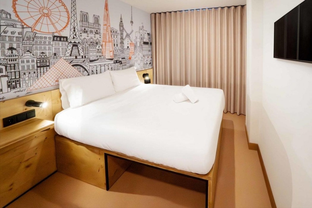 easyHotel Alicante Centro 39/58