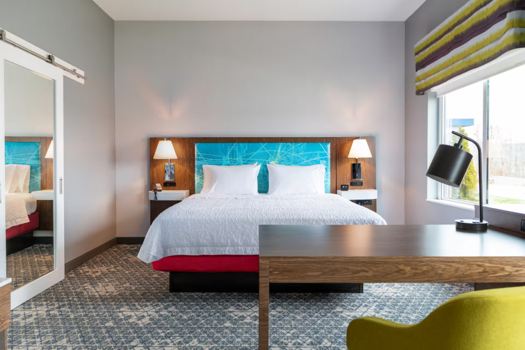 Hampton Inn & Suites by Hilton Ludington Michigan 2/10