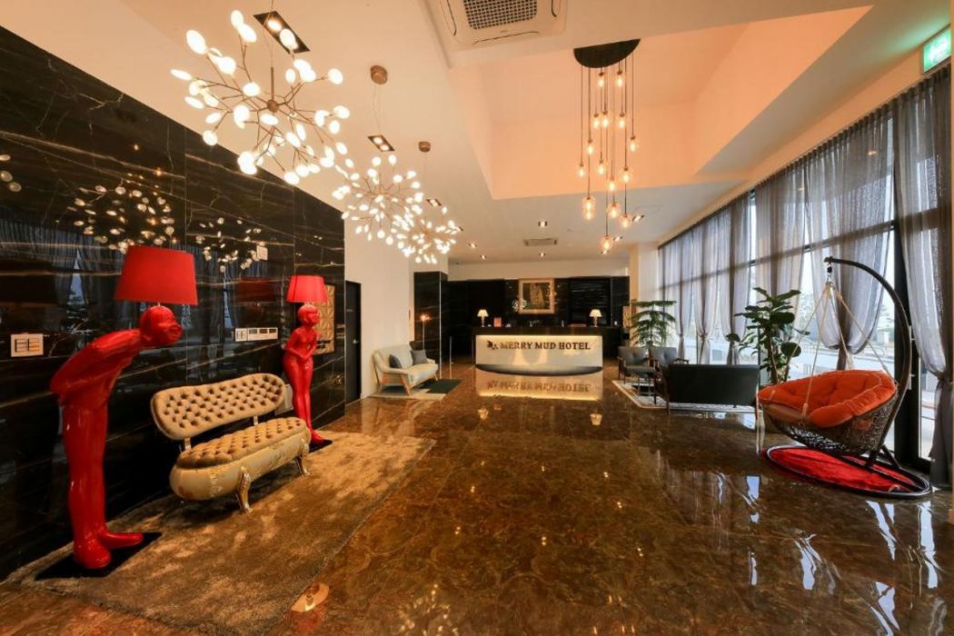 Lobby at Merry Mud Hotel, BORYEONG