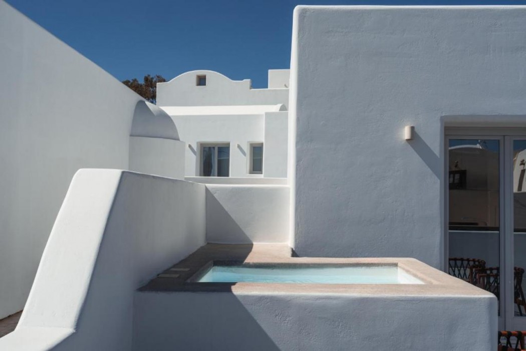Oikos Santorini Living Concept 20/21