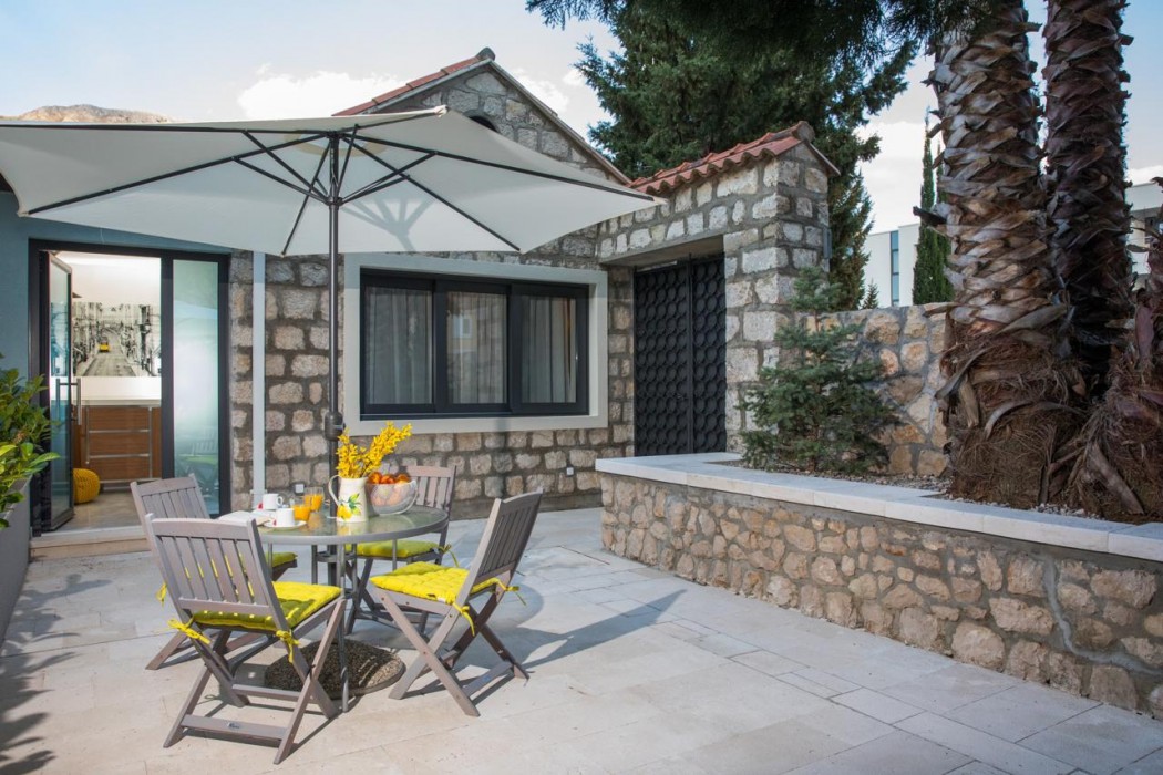 Villa Diamond 8/120
