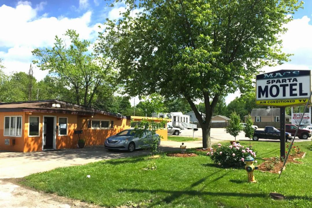 Sparta Motel Near St. Louis / Mississippi River IL in SPARTA - IL