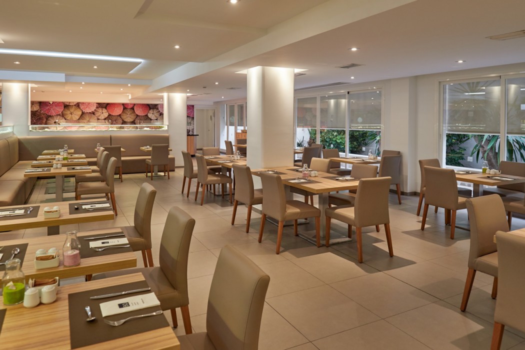BQ Amfora Beach - Adults Only 32/72