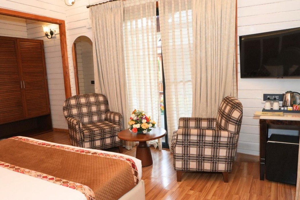 Foxoso Aaristo Baga Beach Resort 23/48