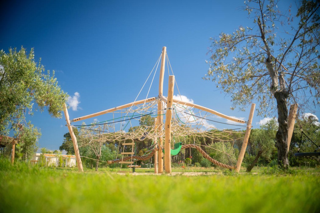 Caladune Resort 28/56