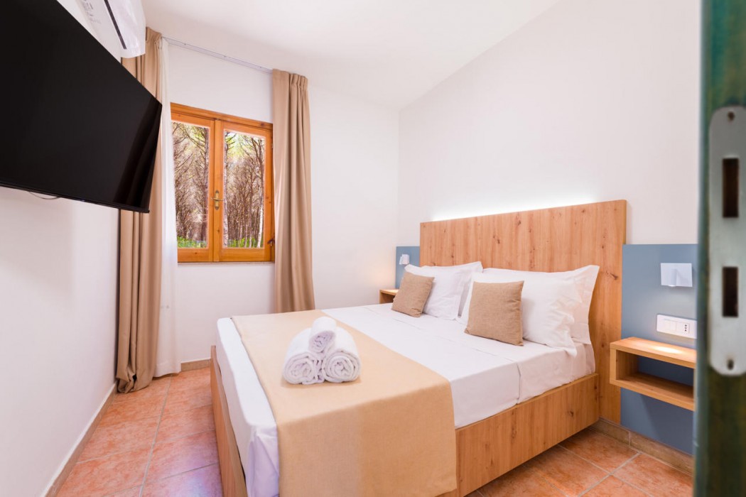Caladune Resort 10/56