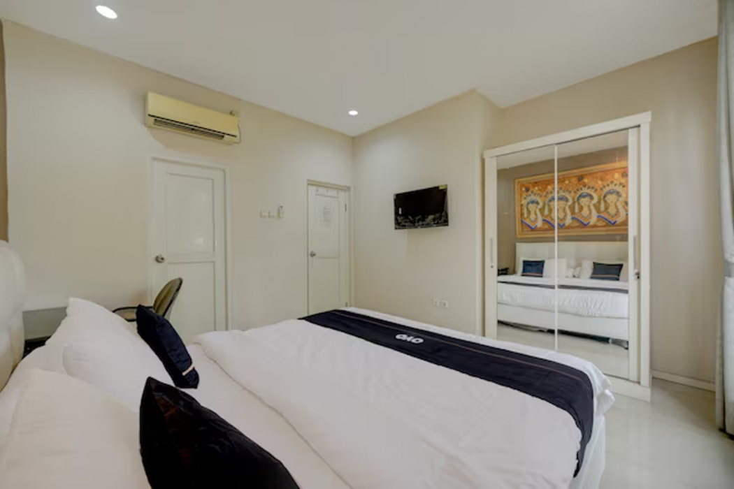 Hotel O near RS Fatmawati formerly White House 7/24