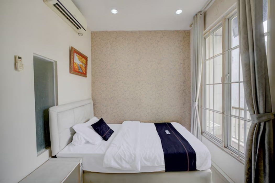 Hotel O near RS Fatmawati formerly White House 17/24