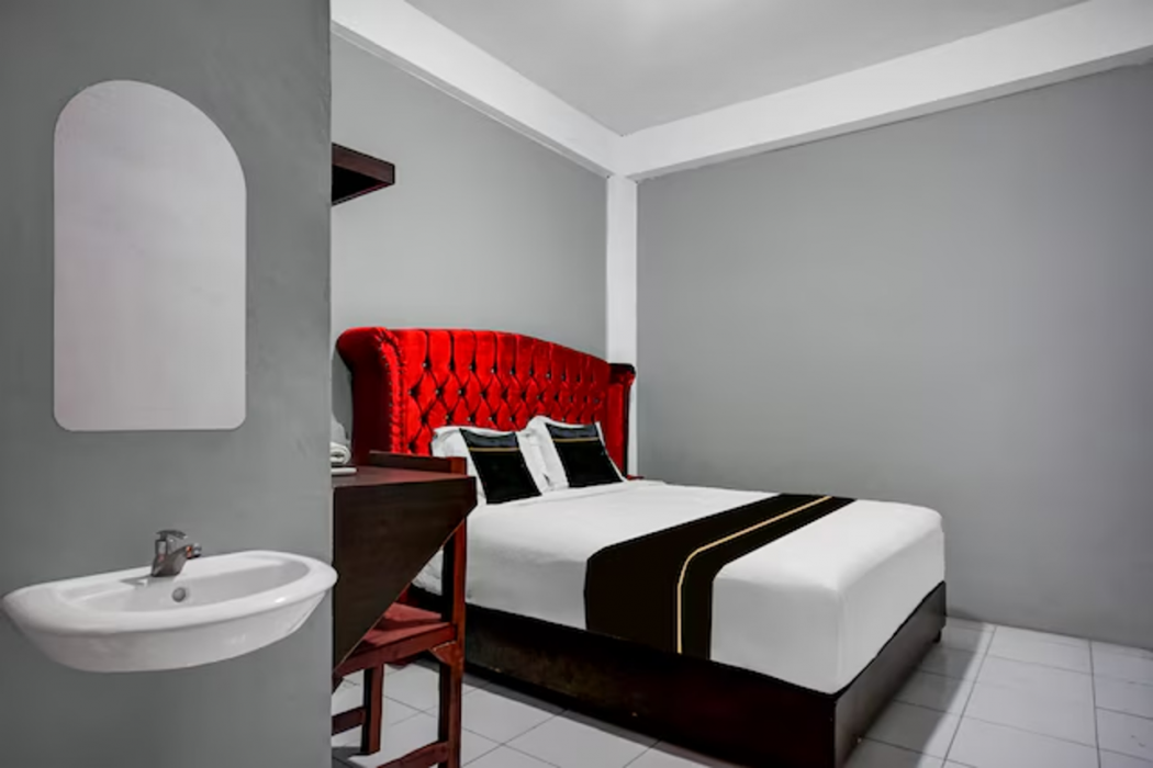 Hotel O near Ring Road City Walks formerly Graha Aisyah 10/23