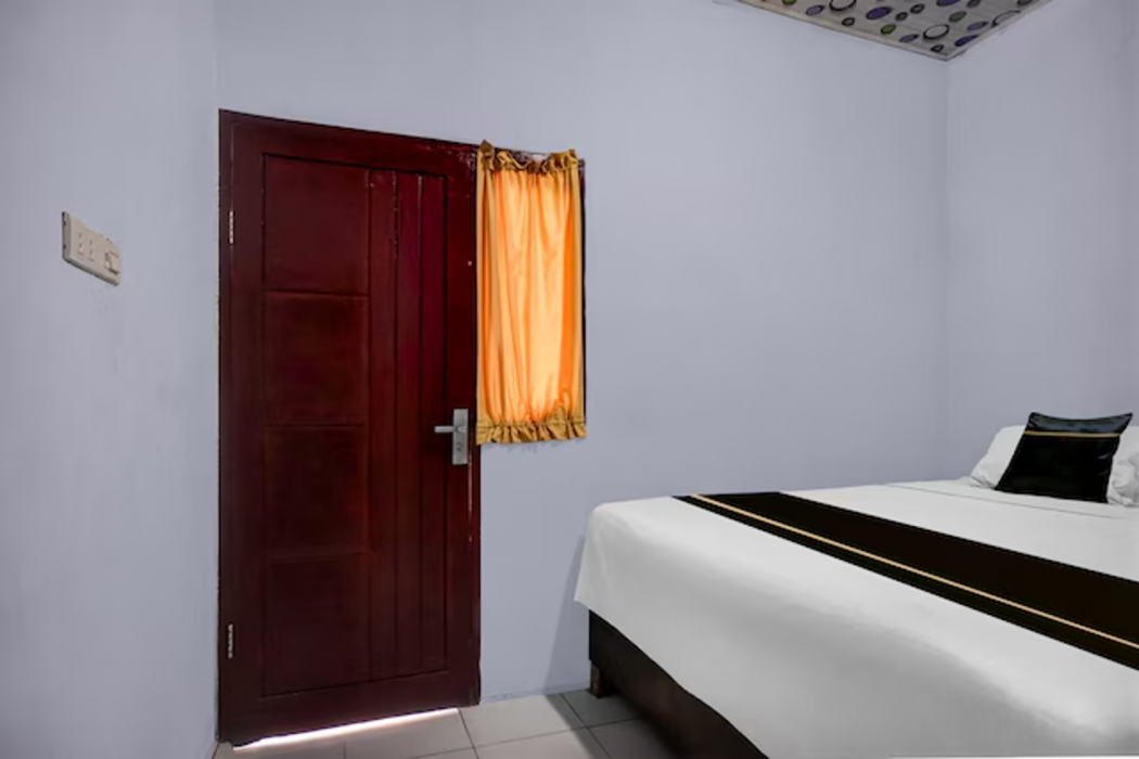 Hotel O near Ring Road City Walks formerly Graha Aisyah 21/23
