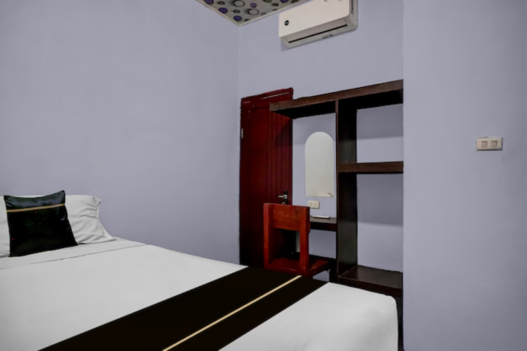 Hotel O near Ring Road City Walks formerly Graha Aisyah 15/23
