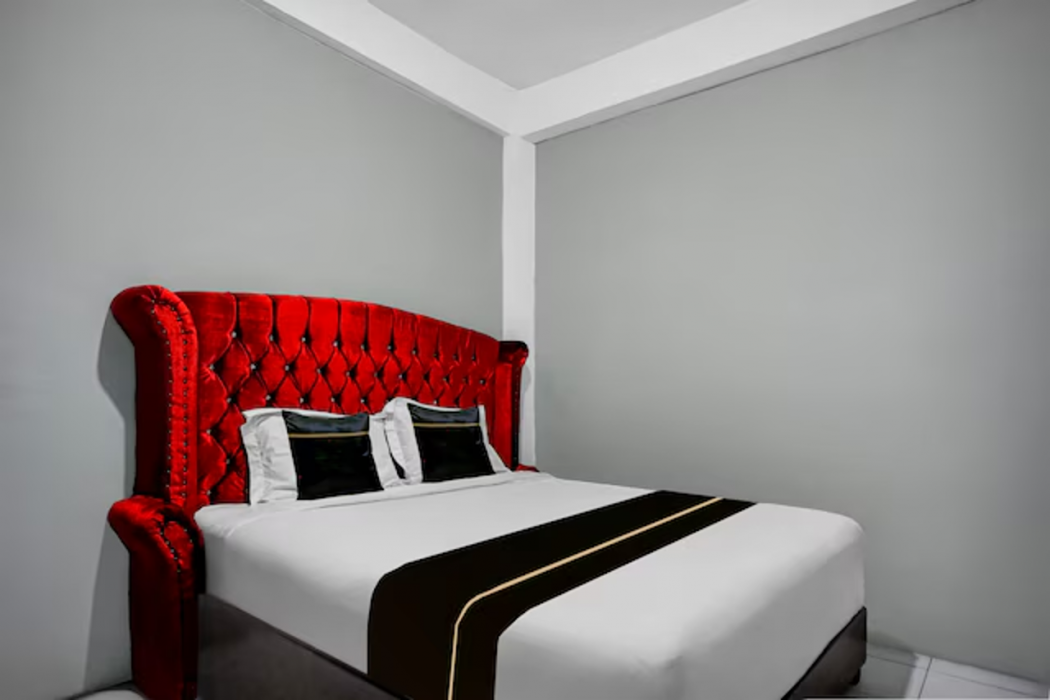 Hotel O near Ring Road City Walks formerly Graha Aisyah 13/23