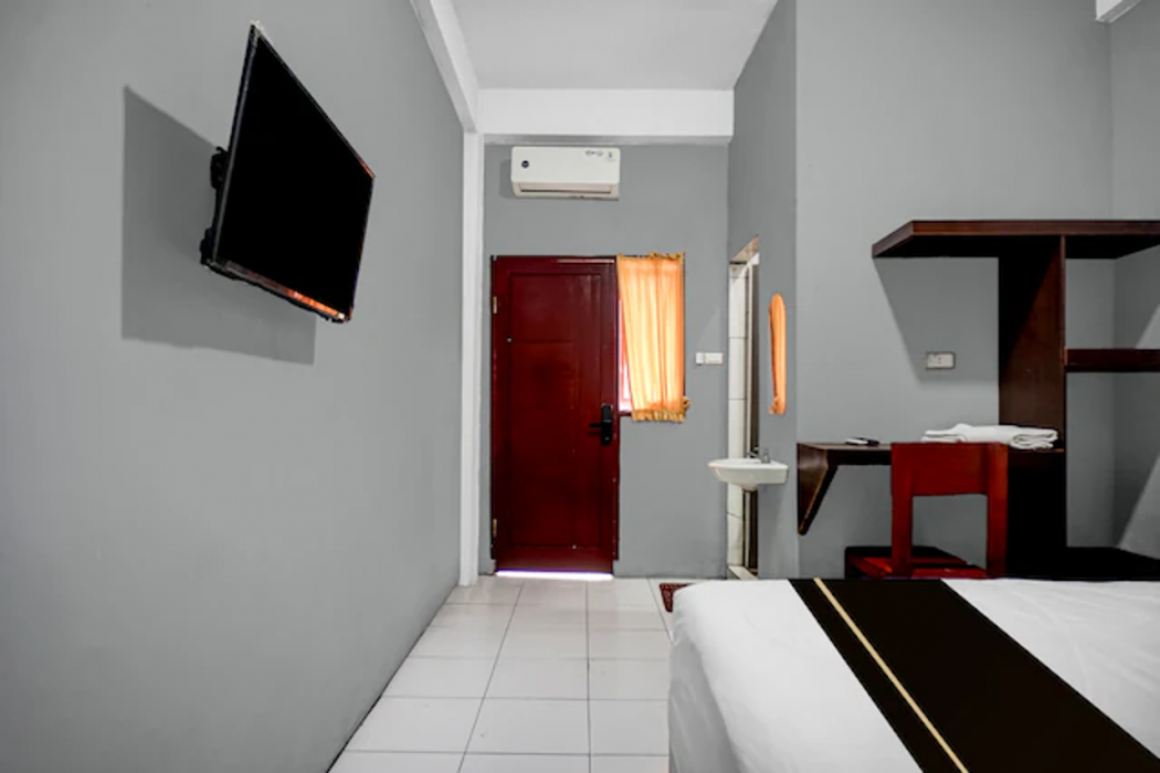 Hotel O near Ring Road City Walks formerly Graha Aisyah 9/23