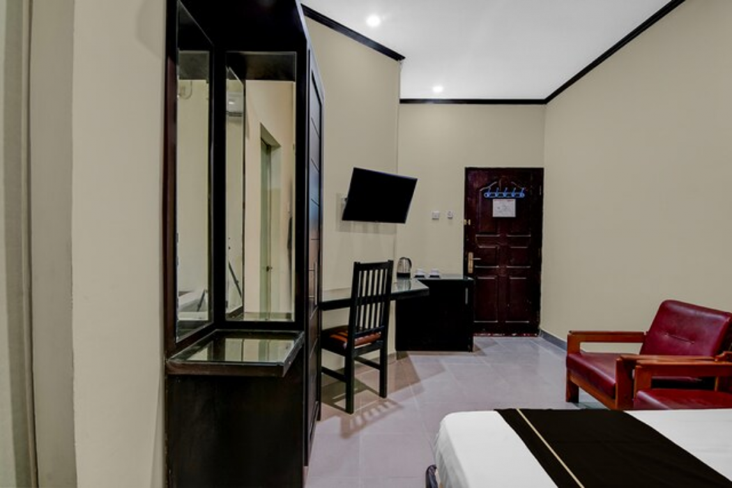 Hotel O near Mall Ciputra formerly Aloha Inn 19/21