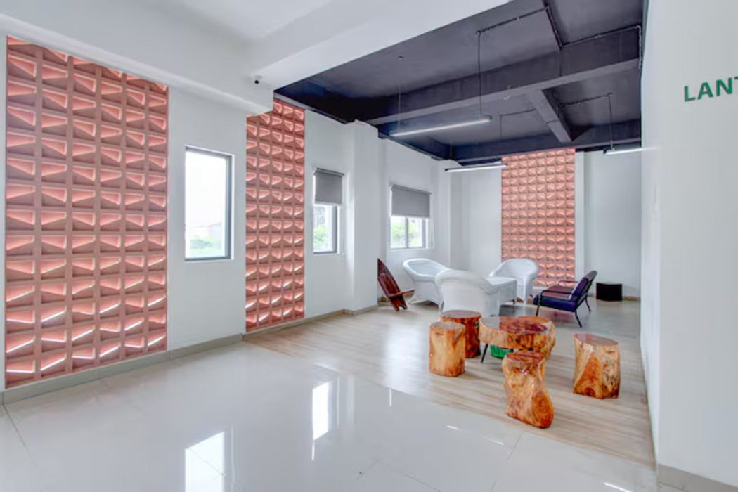 Townhouse Oak near The Park Mall Solo formerly D’Nawasena Guest House 28/30