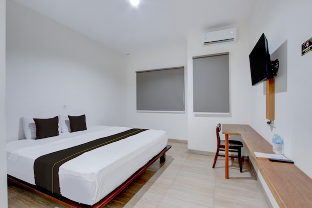 Townhouse Oak near The Park Mall Solo formerly D’Nawasena Guest House 14/30