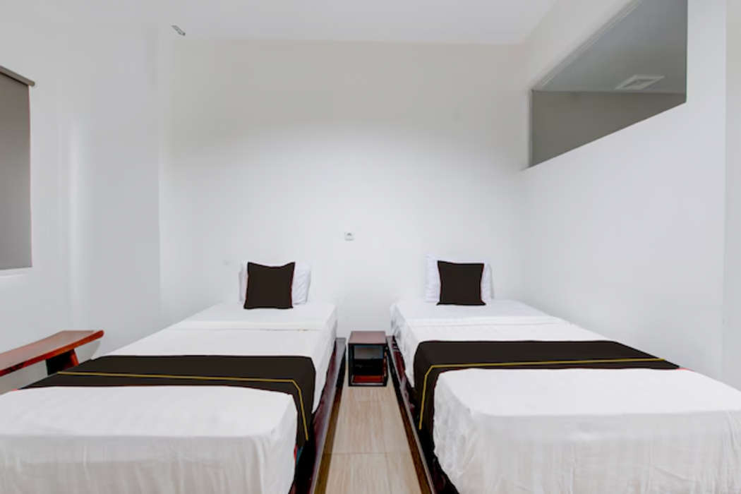 Townhouse Oak near The Park Mall Solo formerly D’Nawasena Guest House 20/30