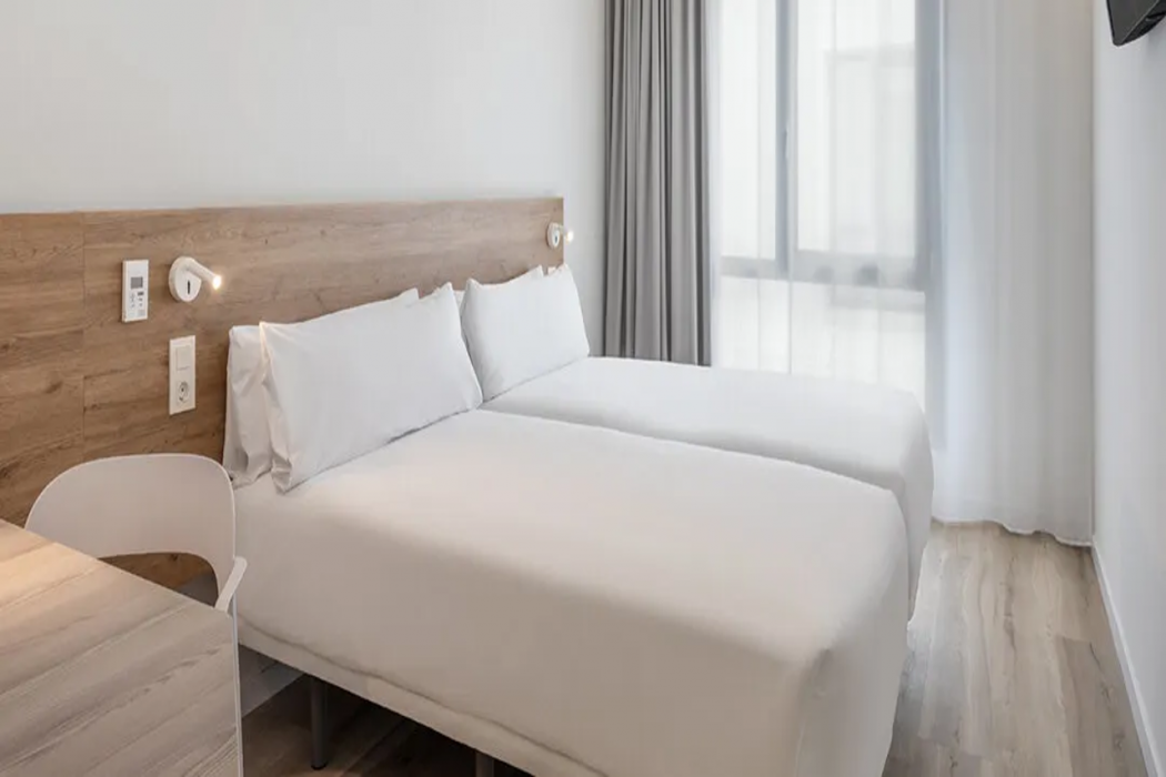 B&B HOTEL Cieza 12/28