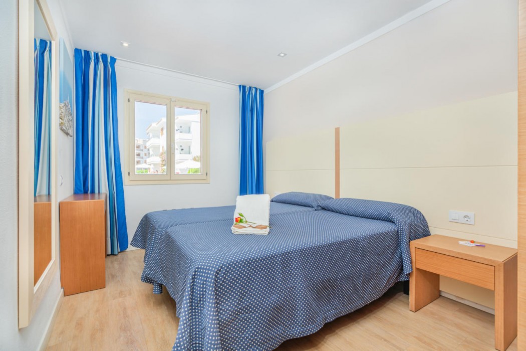 Aparthotel Flora 7/63