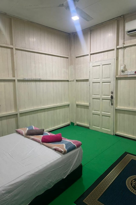 OYO 91250 Roomstay Awie 6/11
