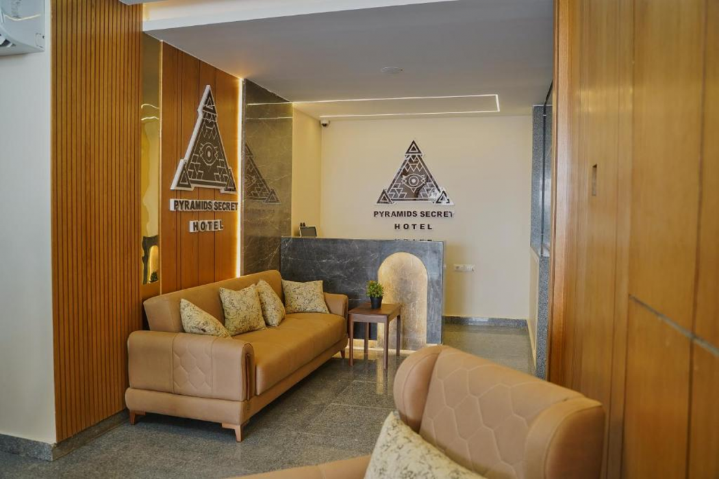 Pyramids Secret Hotel 7/12