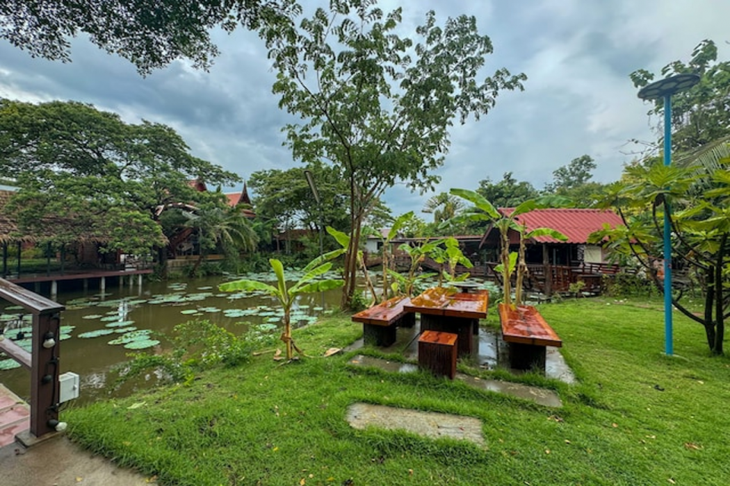 Suree Garden Resort & Karaoke in KAMPHANGSAEN