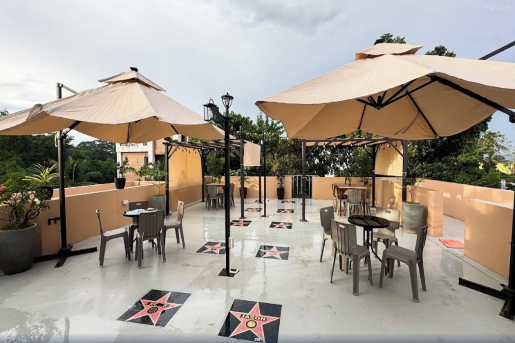 Hollywood Hotel Puerto Princesa 32/66