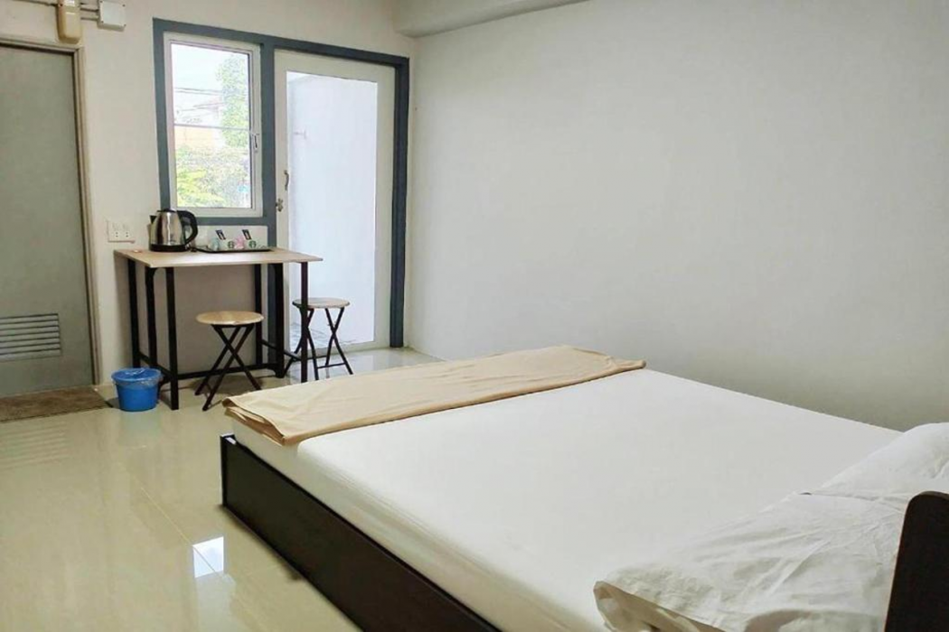 Na Nont Apartment Pak Kret 6/8