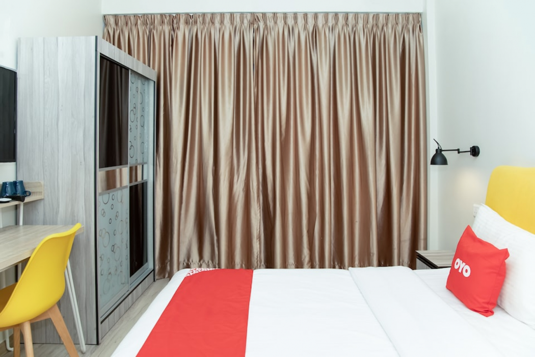 Capital O 90406 Mirani Hotel 14/28