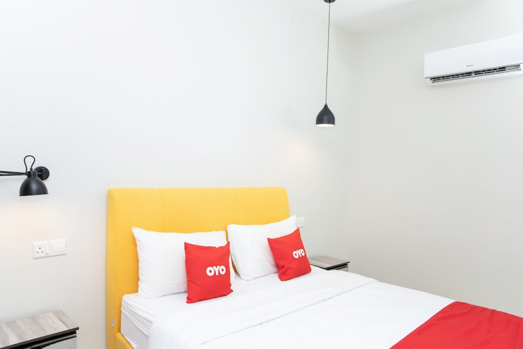 Capital O 90406 Mirani Hotel 12/28