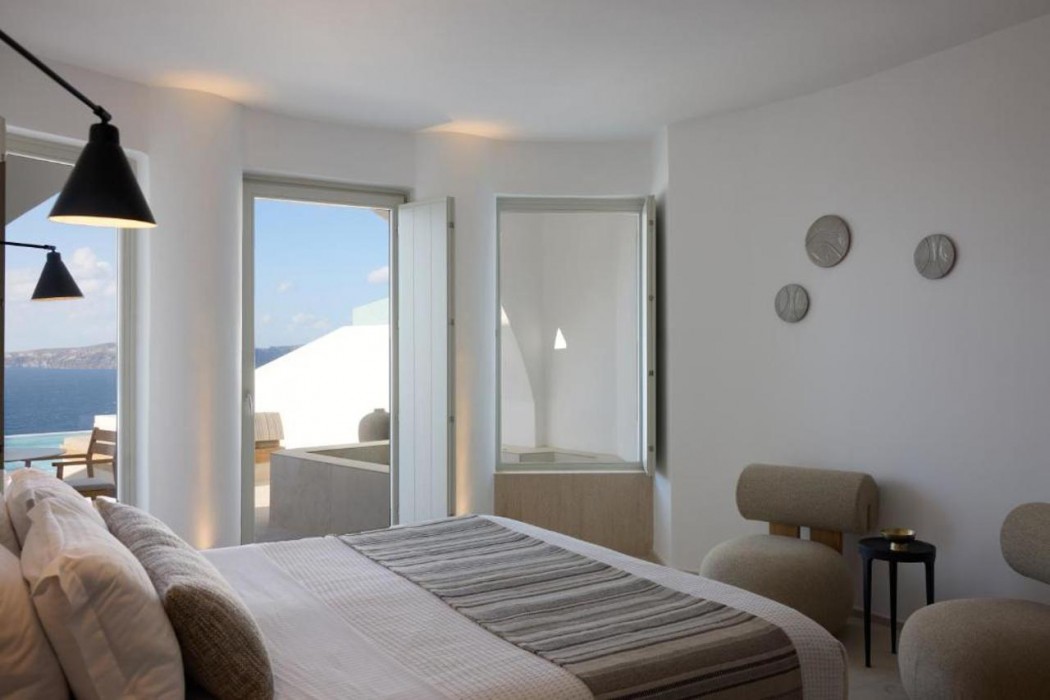 Omna Caldera Suites 7/17