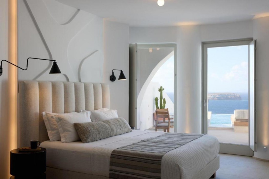 Omna Caldera Suites 12/17
