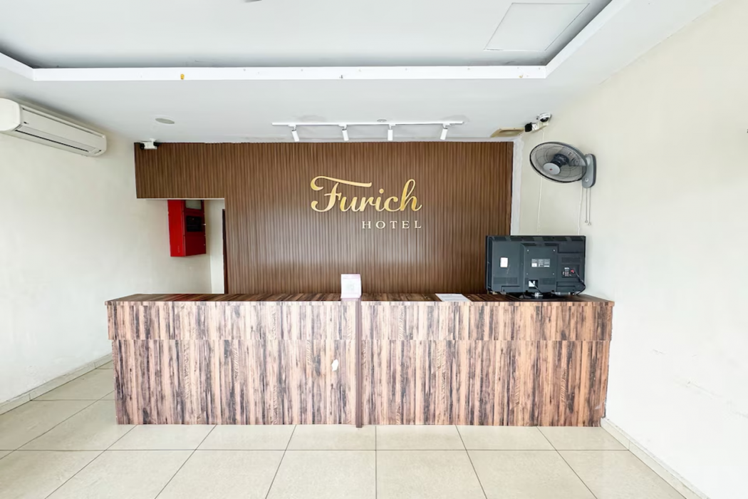 Lobby at Hotel O Furich Hotel, MENTAKAB