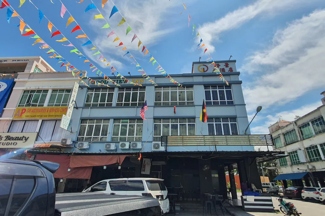 Hotel O Good View Inn in Sri Aman