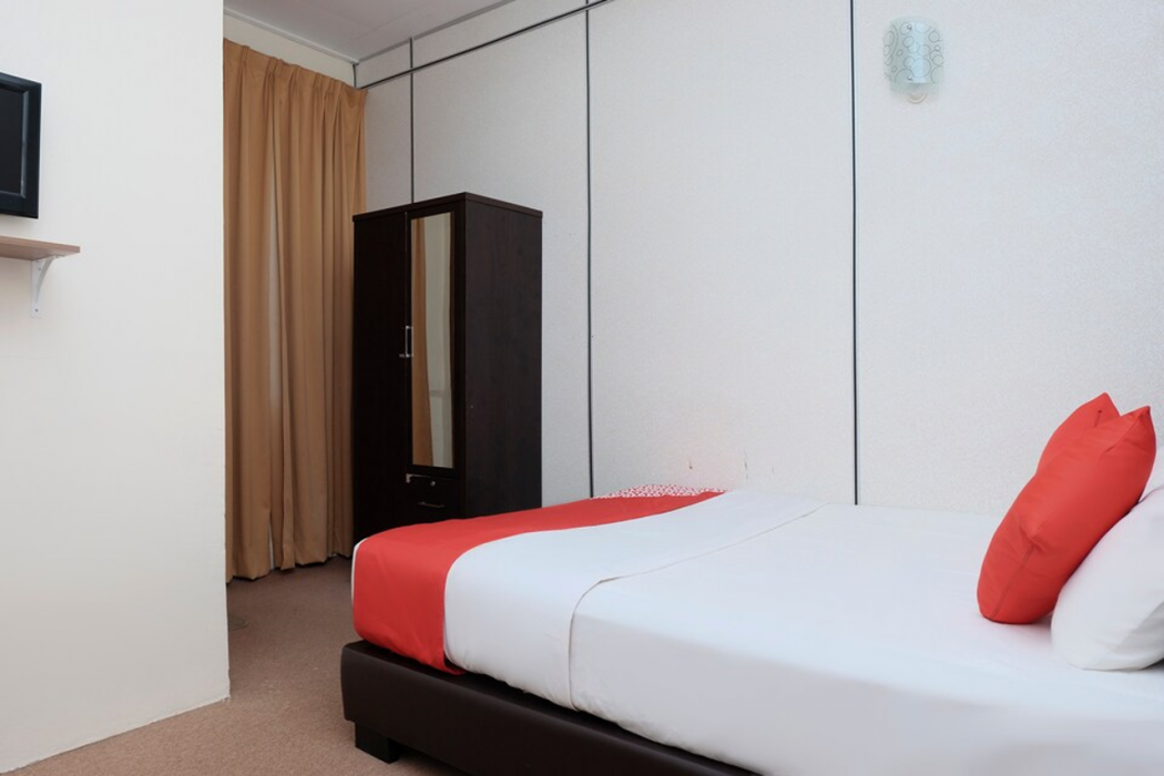 OYO 90180 Gemilang Hotel Kerteh 12/29