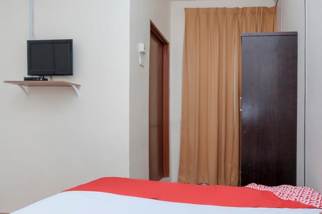 OYO 90180 Gemilang Hotel Kerteh 8/29