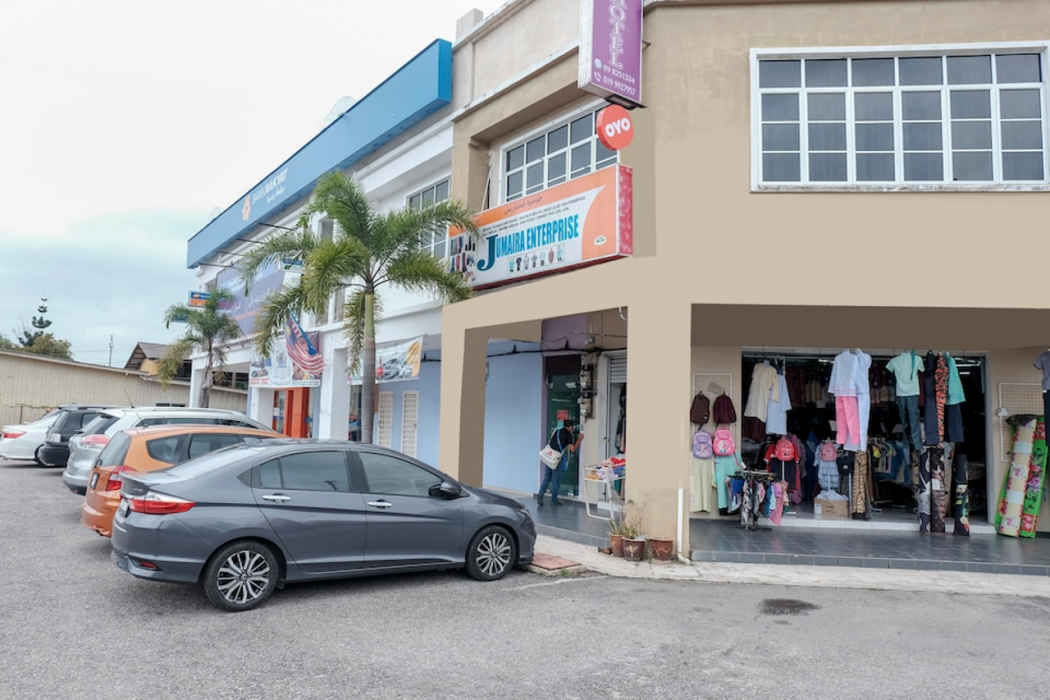 OYO 90180 Gemilang Hotel Kerteh in KERTEH