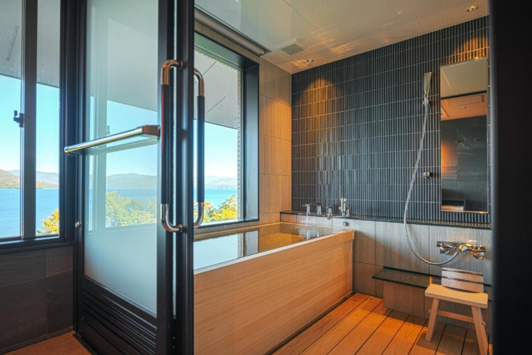 Hotel Premium Lake Toya 15/16