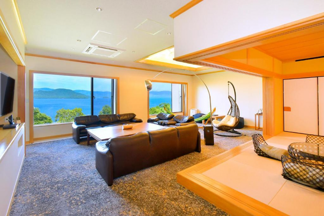 Hotel Premium Lake Toya 12/16