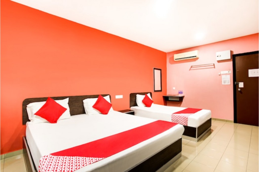 OYO 89539 Hotel Siswa 15/32
