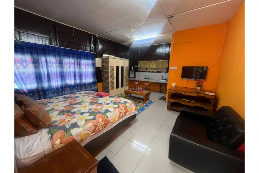 Capital O 91206 Homestay Pelangi Ban Pecah. (muslim Only) 12/15