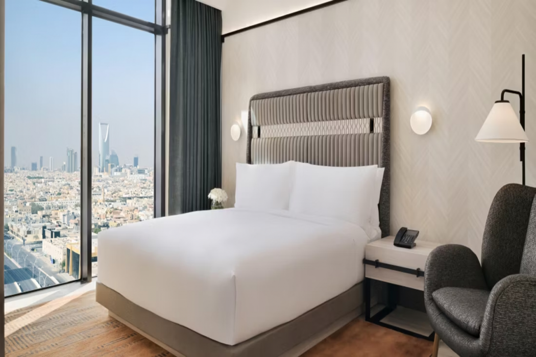 Crowne Plaza Riyadh Al Takhassusi 6/55