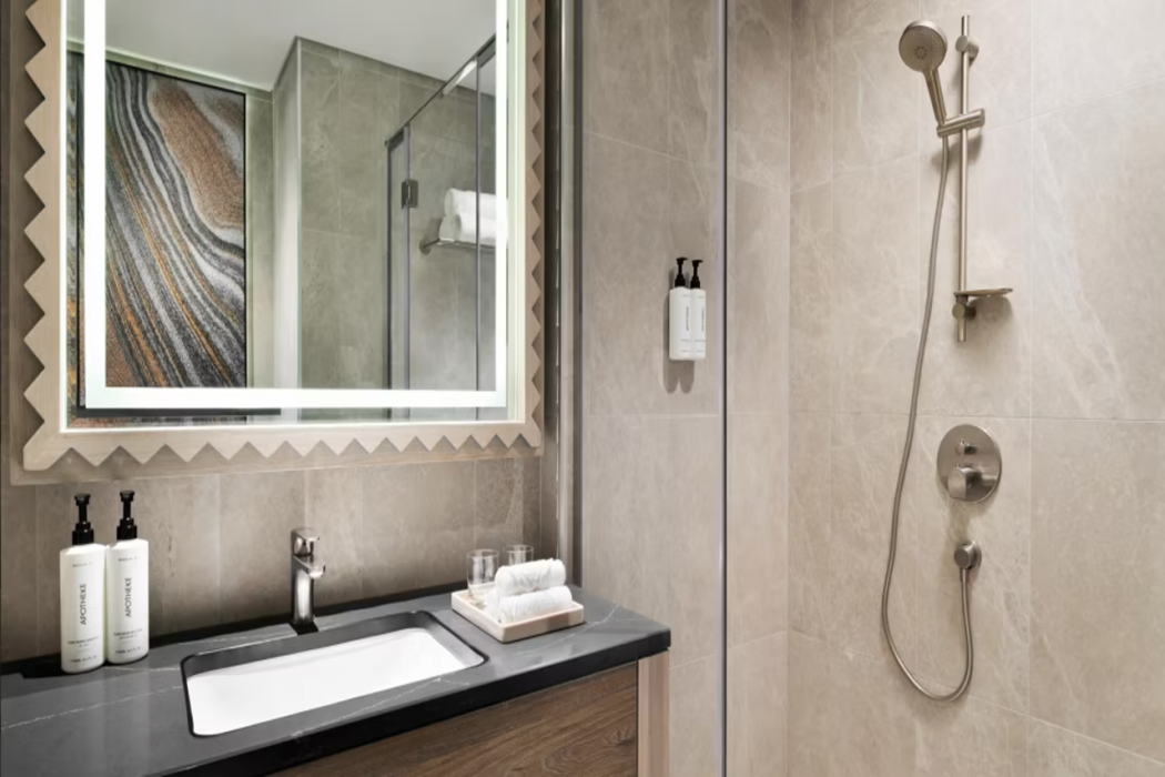 Crowne Plaza Riyadh Al Takhassusi 13/55