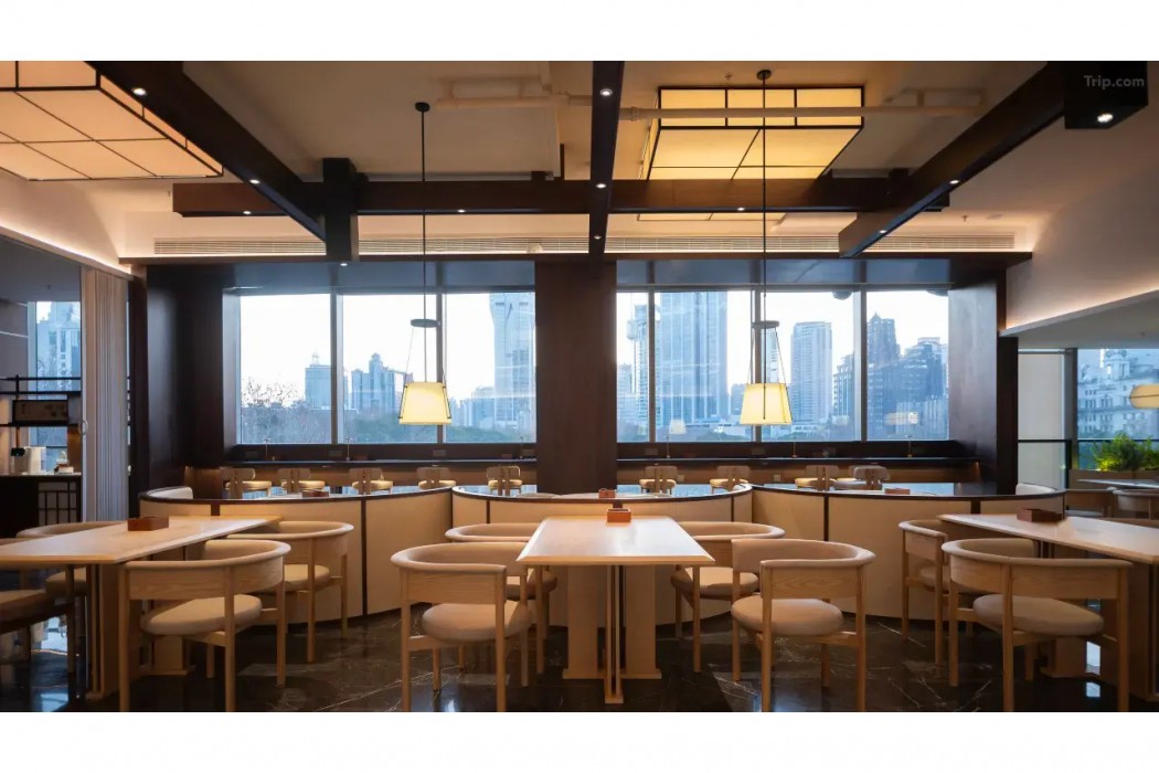 Hidden Hotel (Shanghai People's Square Nanjing Road Branch) 16/17